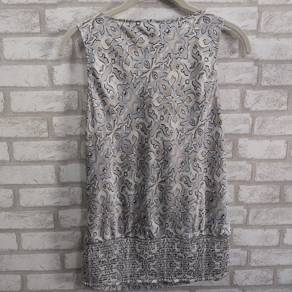 White House Black Market Women's Top XS Sleeveless Gray White Scoop Neck Blouse - Picture 5 of 5